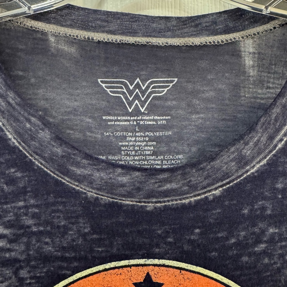 Women’s Wonder Woman Tissue Tee - Picture 5 of 10